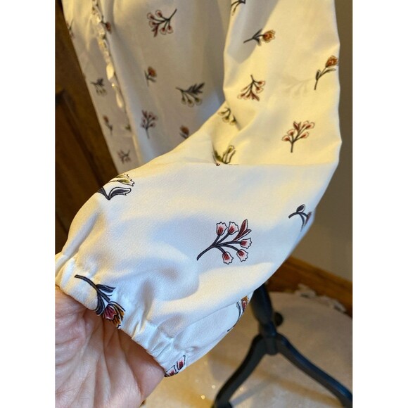 Loft Blouse Size XL Top Cream Long Sleeve Ruffle Collar 1/3 Button Front Dressy - Picture 3 of 10